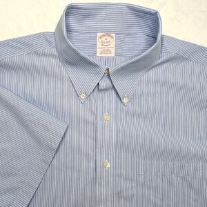 Brooks Brothers Classic Mens Short Sleeve Button Down Shirt Size 18 Blue Stripe